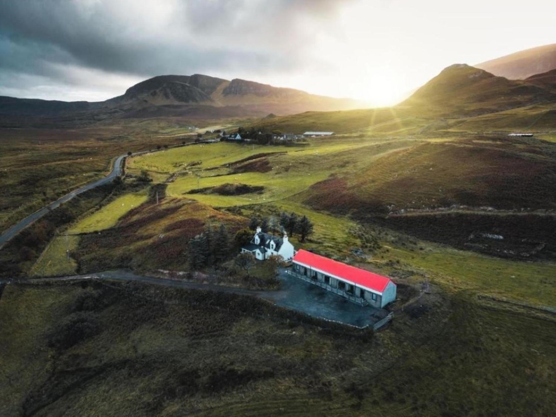 Skye Stays Staffin Exterior foto